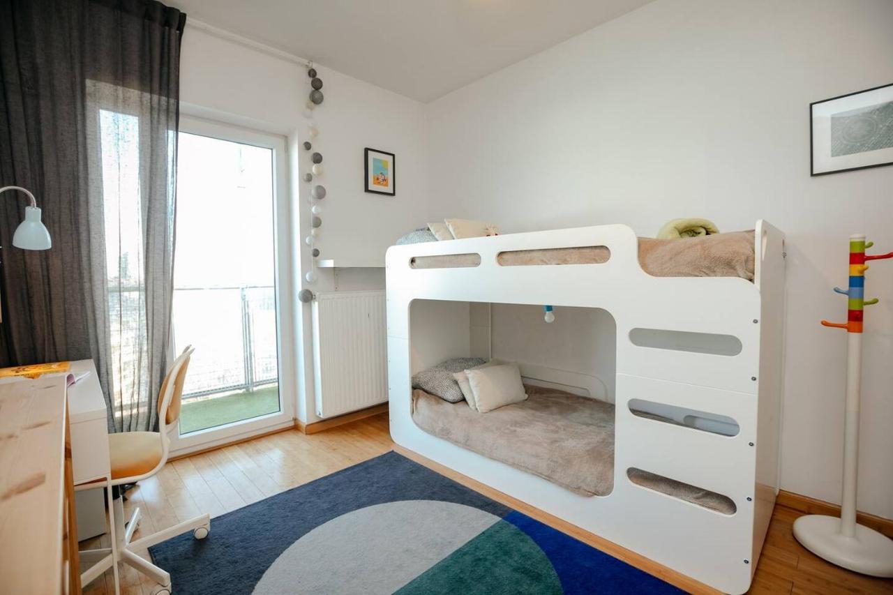 Dwupoziomowy, Rodzinny Apartament. Ochrona, Garaz. Varsovia Exterior foto
